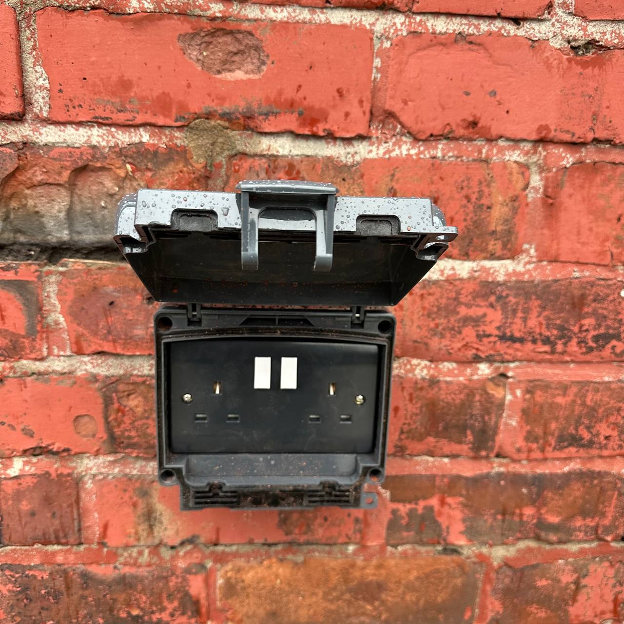 Sockets and lighting